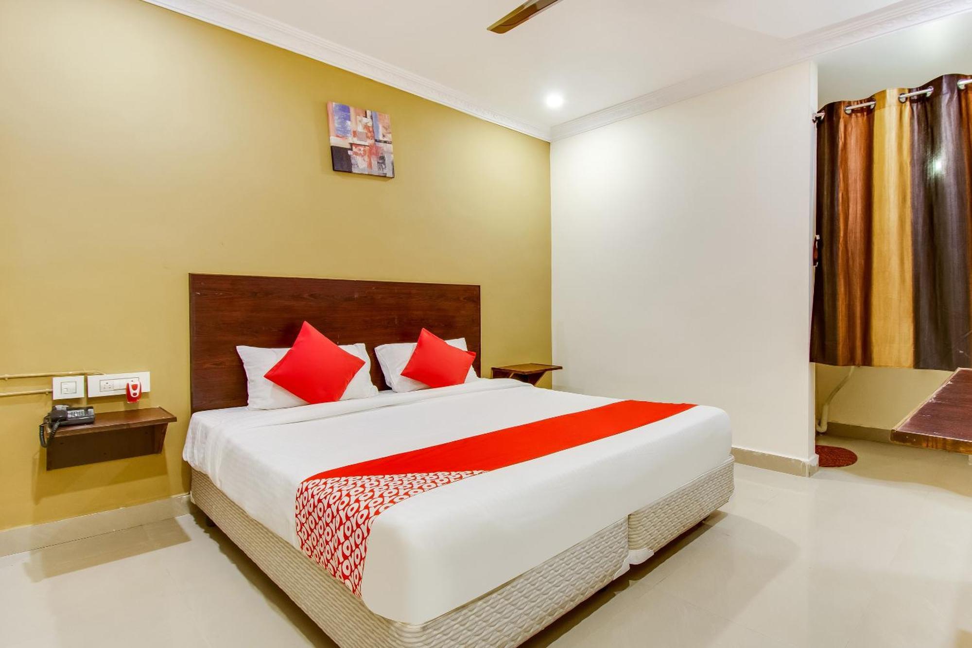 Hotel Oyo Akshaya Nest Vijayawāda Exterior foto